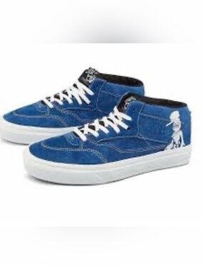 Vans men’s sneakers Size 8.5 new in box